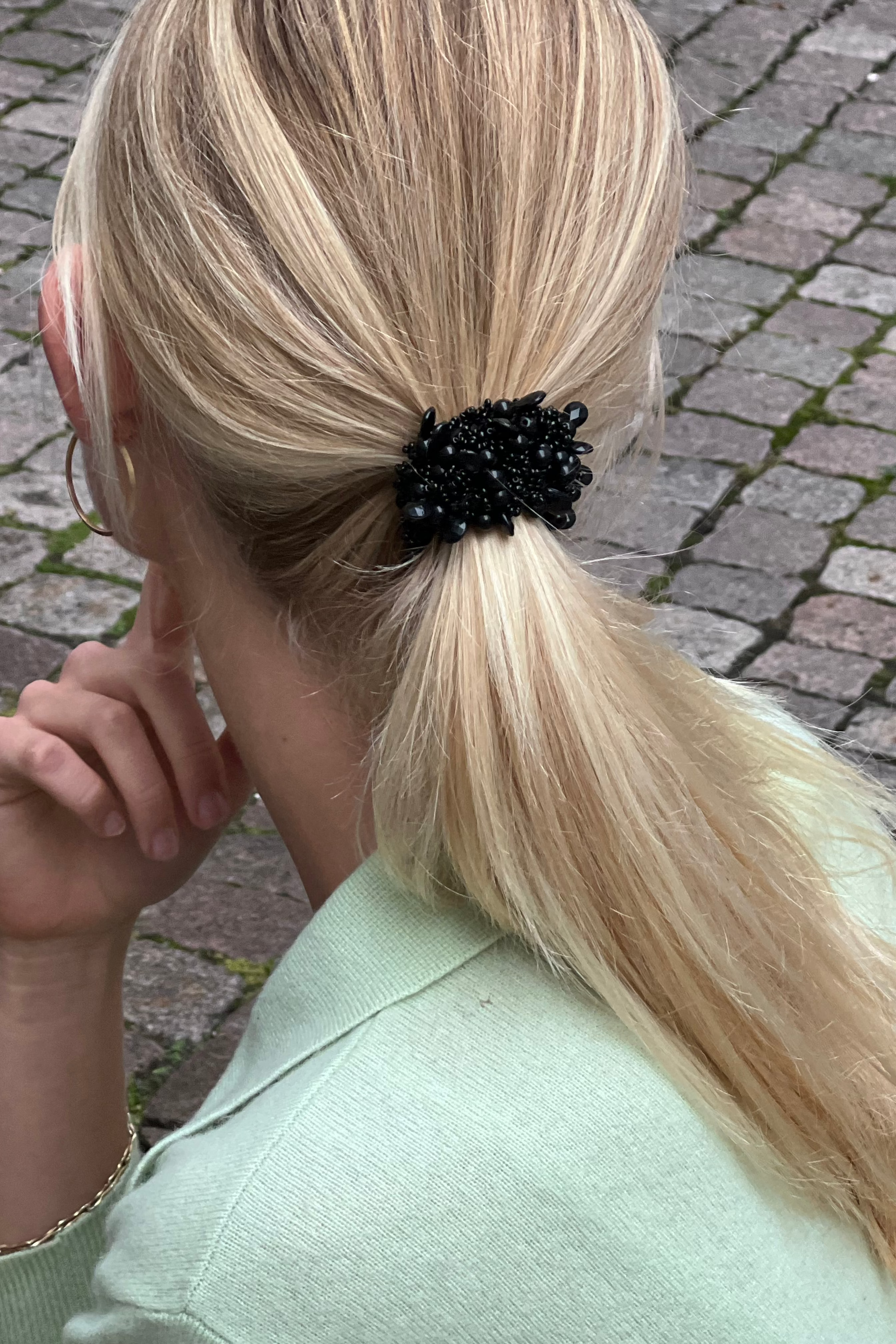 01 HAIR ACCESSORIES